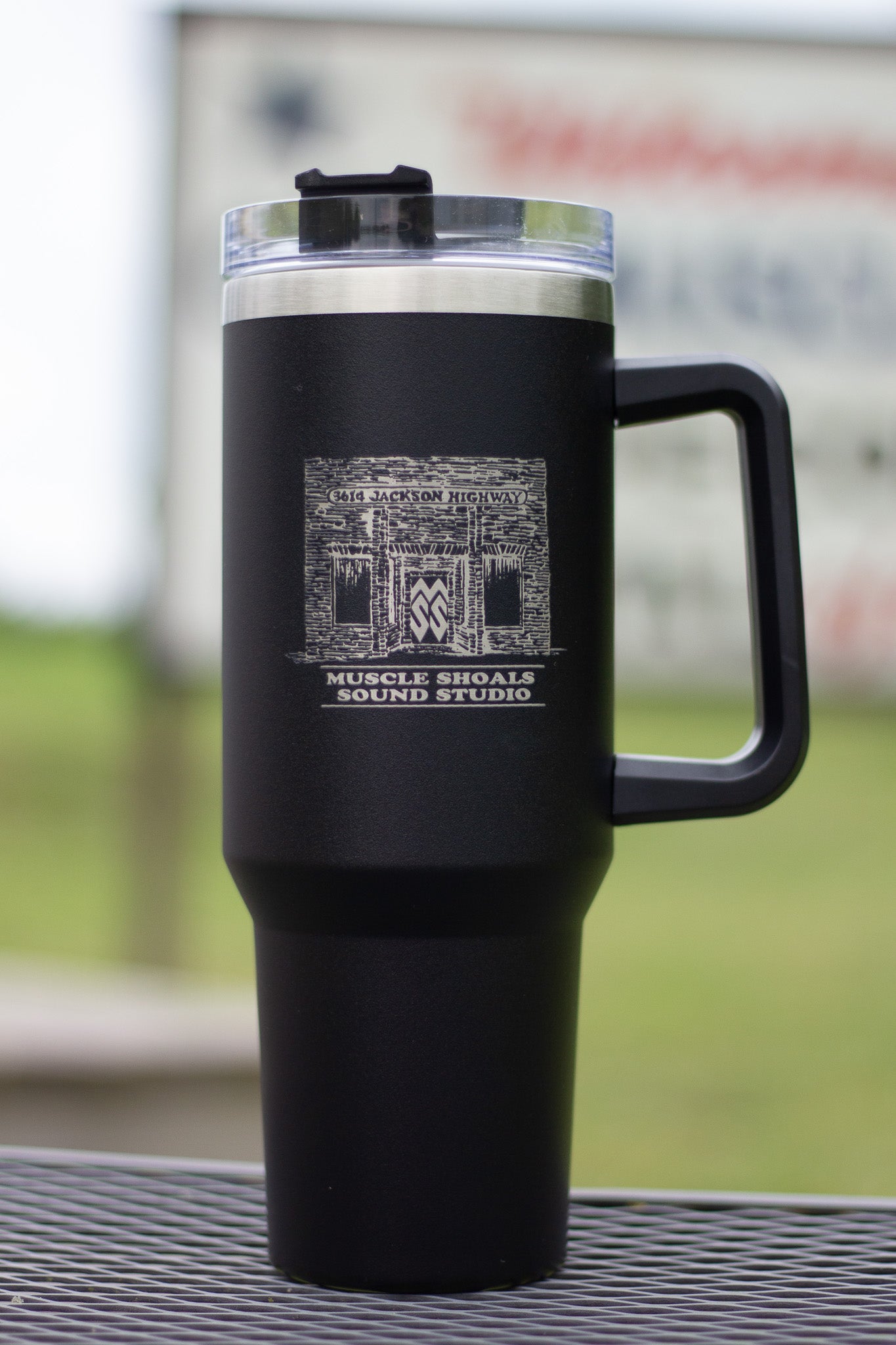 New. 40 oz tumbler with handle and clear straw.